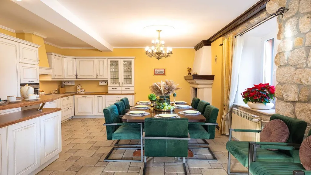 Villa in Mlini for Up to 12 Guests with Heated Pool