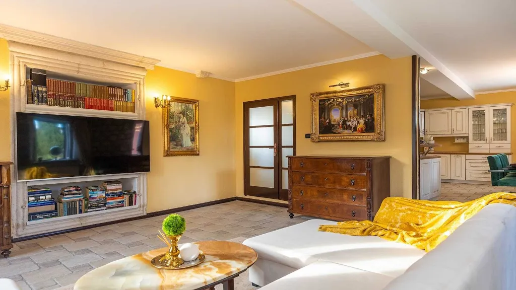 Villa in Mlini for Up to 12 Guests with Heated Pool