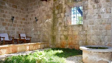 Heritage Villa in Čilipi for 8 Guests