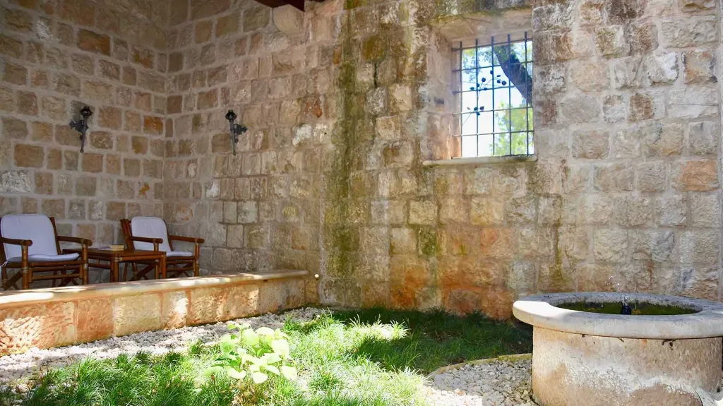 Heritage Villa in Čilipi for 8 Guests