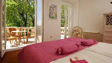 Heritage Villa in Čilipi for 8 Guests