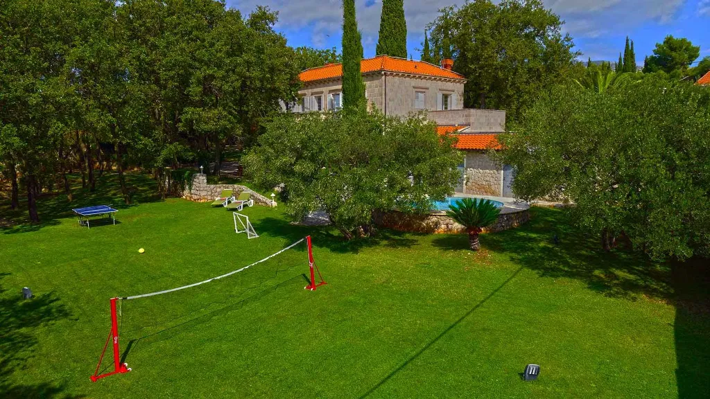Heritage Villa in Čilipi for 8 Guests