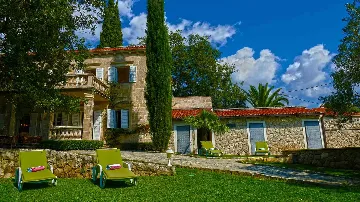 Heritage Villa in Čilipi for 8 Guests