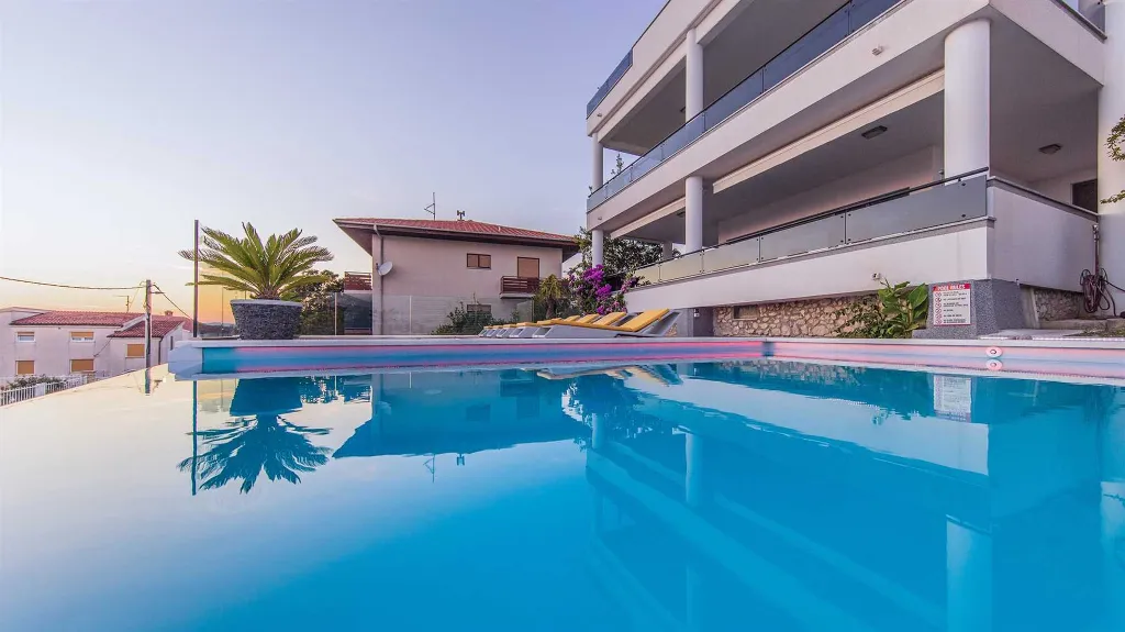 Villa in Podstrana for Up to 20 Guests