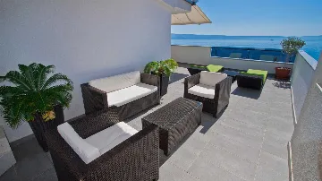 Villa in Podstrana for Up to 20 Guests