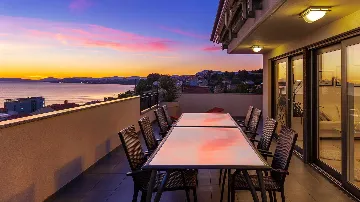 Villa in Podstrana for Up to 20 Guests