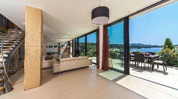 Modern 3-Bedroom Villa in Primošten for 6