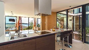 Modern 3-Bedroom Villa in Primošten for 6