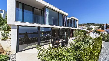 Modern 3-Bedroom Villa in Primošten for 6