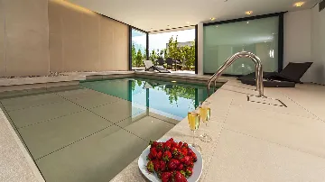 Modern 3-Bedroom Villa in Primošten for 6