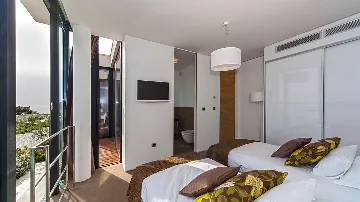 Modern 3-Bedroom Villa in Primošten for 6