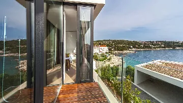 Modern 3-Bedroom Villa in Primošten for 6
