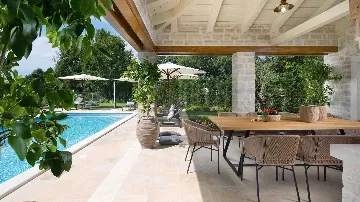 4-Bedroom Villa in Kanfanar with Outdoor Pool