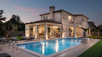 4-Bedroom Villa in Kanfanar with Outdoor Pool