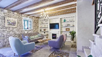 Cavtat Heritage Villa with Hot Tub for 8