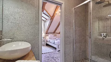 Cavtat Heritage Villa with Hot Tub for 8