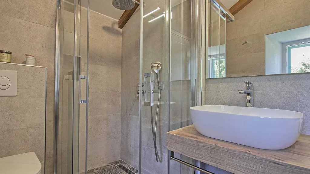Cavtat Heritage Villa with Hot Tub for 8