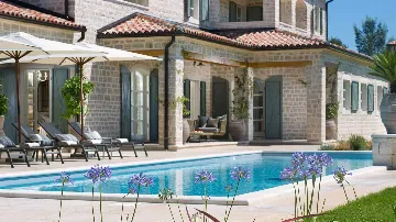 Countryside Villa in Kanfanar for 10 Guests