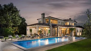 Countryside Villa in Kanfanar for 10 Guests