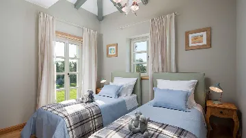 Countryside Villa in Kanfanar for 10 Guests