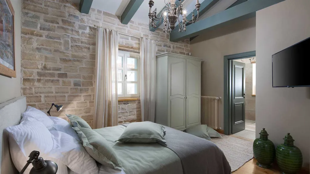 Countryside Villa in Kanfanar for 10 Guests