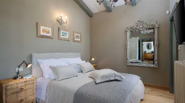 Countryside Villa in Kanfanar for 10 Guests