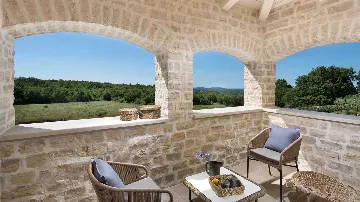 Countryside Villa in Kanfanar for 10 Guests