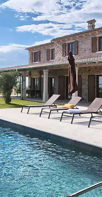 Umag Villa for Up to 8 Guests with Wellness