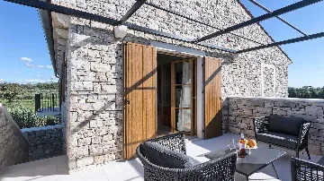 Umag Villa for Up to 8 Guests with Wellness