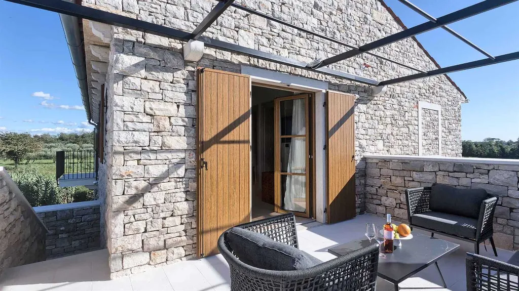 Umag Villa for Up to 8 Guests with Wellness