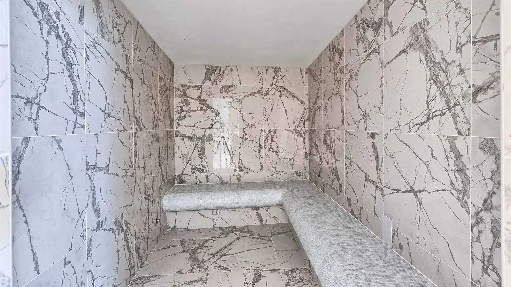 Umag Villa for Up to 8 Guests with Wellness