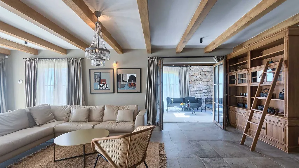 Umag Villa for Up to 8 Guests with Wellness