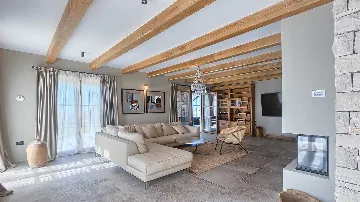 Umag Villa for Up to 8 Guests with Wellness