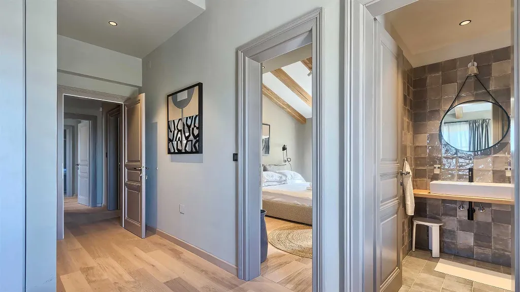 Umag Villa for Up to 8 Guests with Wellness