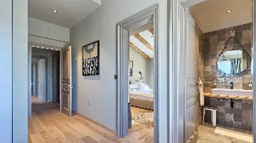 Umag Villa for Up to 8 Guests with Wellness