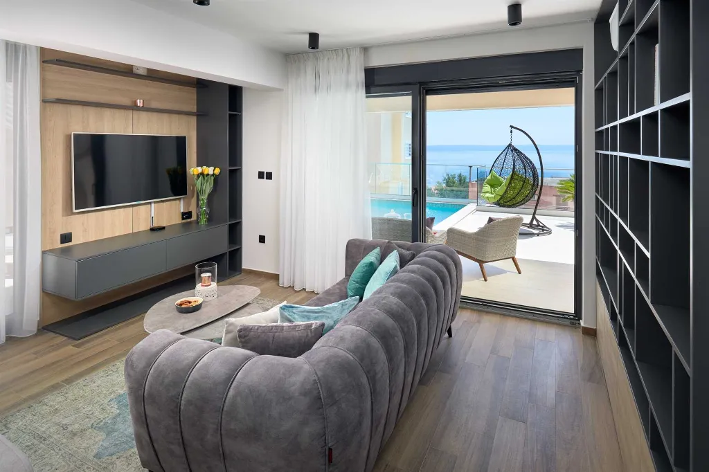 Makarska Villa with Sea View and Swimming Pool