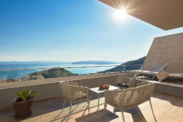 Makarska Villa with Sea View and Swimming Pool