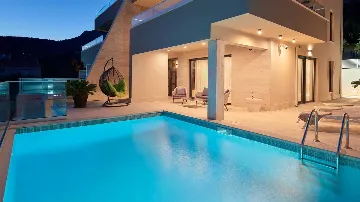 3-Bedroom Villa with Outdoor Pool in Makarska