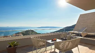 3-Bedroom Villa with Outdoor Pool in Makarska