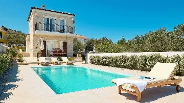 Murter Modern 4-Bedroom Villa with Pool