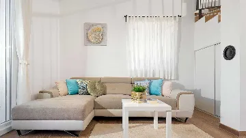 Murter Modern 4-Bedroom Villa with Pool