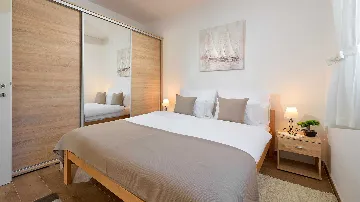 Murter Modern 4-Bedroom Villa with Pool