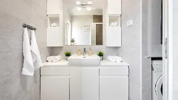 Murter Modern 4-Bedroom Villa with Pool