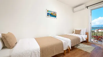 Murter Modern 4-Bedroom Villa with Pool