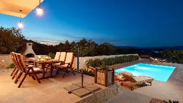 Murter Modern 4-Bedroom Villa with Pool