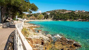 Murter Modern 4-Bedroom Villa with Pool