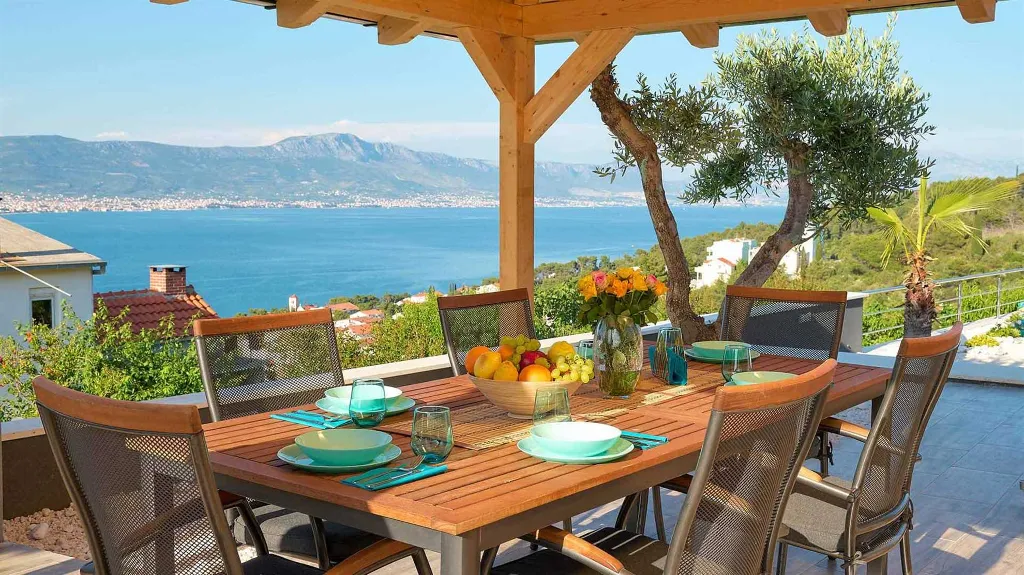 3-Bedroom Villa with Pool in Trogir