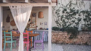 3-Bedroom Villa with Swimming Pool in Sutivan