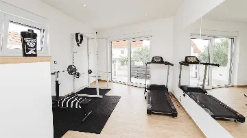 Villa in Vodice with Outdoor Pool for 8 Guests