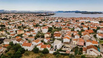 Villa in Vodice with Outdoor Pool for 8 Guests